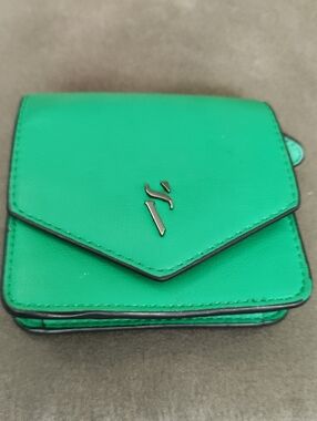Simply Vera Vera Wang Green Envelope Snap Wallet Pouch w/ Zipper Pocket